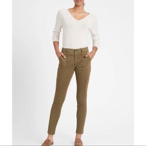 {BR} NWOT Skinny Cargo Denim Pants